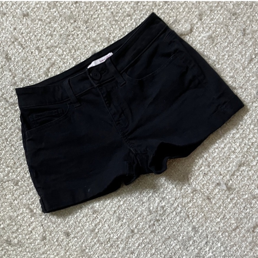 🖤 NWOT SO SIZE 3 BLACK CHINO SHORTIE SHORT